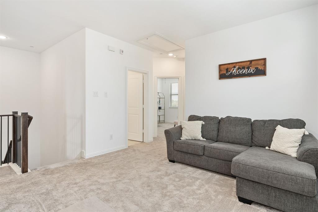 Riverset - Residential