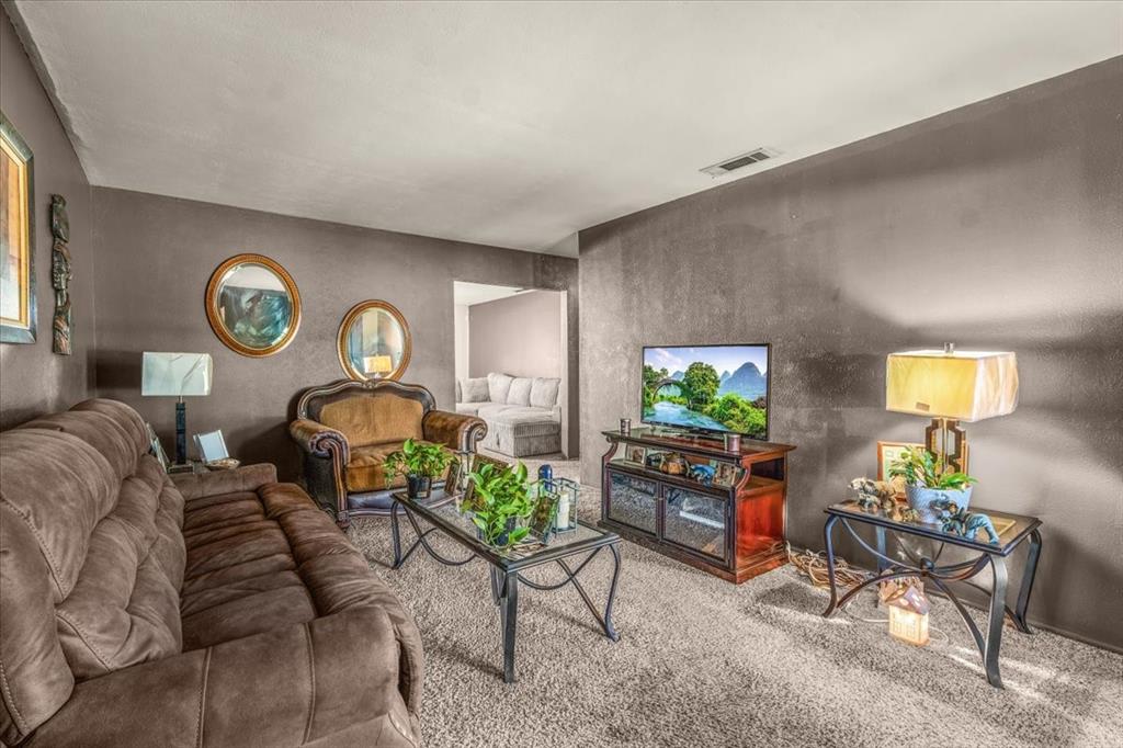 Fairmeadows 11 - Residential