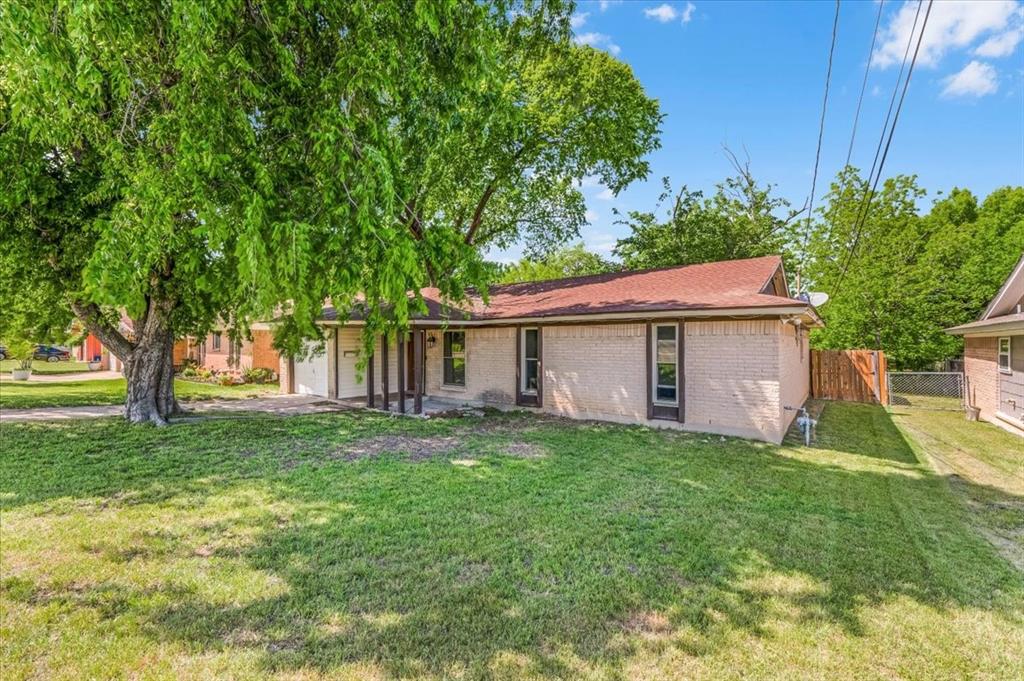 Fairmeadows 11 - Residential