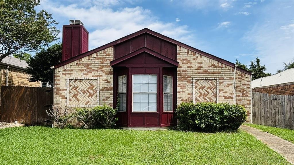 Spacious 3-bedroom, 2-bath single-family home perfect for a family or as an investment property in a great location. Conveniently close to I-80, I-20, and 635 for an easy commute into Dallas. Features include a large living area with a cozy wood-burning fireplace, formal dining room, and a big kitchen with a breakfast nook. The rear-entry 2-car garage, skylights in the breakfast room and both bathrooms, and high ceilings create a bright, airy feel. Ceiling fans in the living area and all bedrooms add extra comfort. No HOA and located in Mesquite ISD.