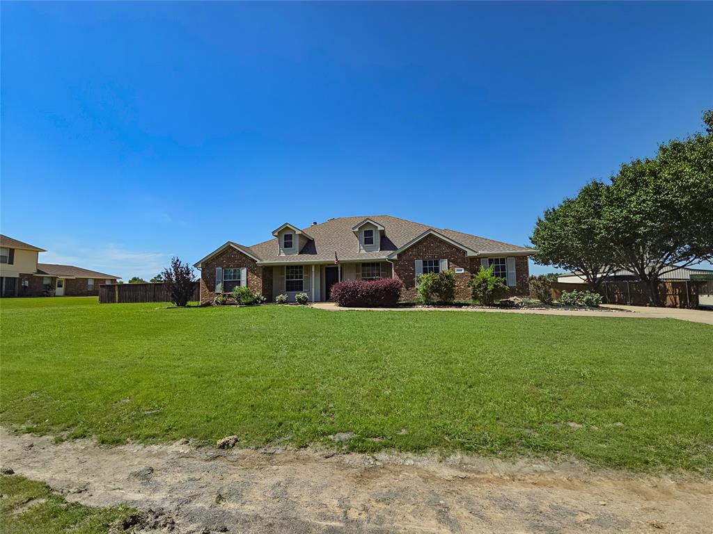 This home in Royse City, where functional living space meets everyday comfort. This residence is designed for residents and individuals desiring space to expand and make memories. Inside, you'll find four bedrooms and three bathrooms cleverly arranged throughout the home. The bedrooms provide individual sanctuaries for rest and privacy, while the three full bathrooms guarantee comfort for all household members. Each space serves its purpose, creating a practical home ready for your resident's needs.

Schedule your showing today and experience this property firsthand.