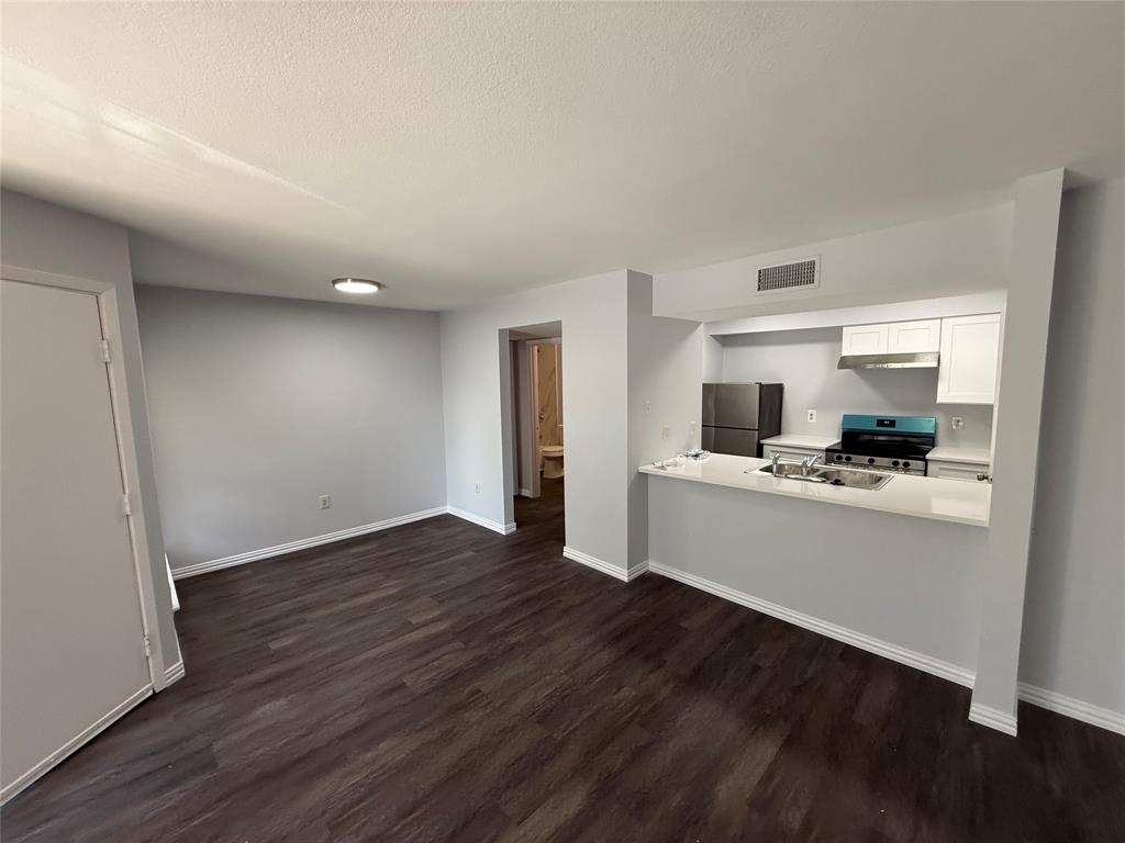 creekbend  condo - Residential