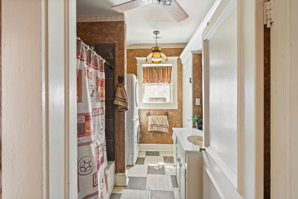 HOPKINS FRANCIS, 334X130 - Residential
