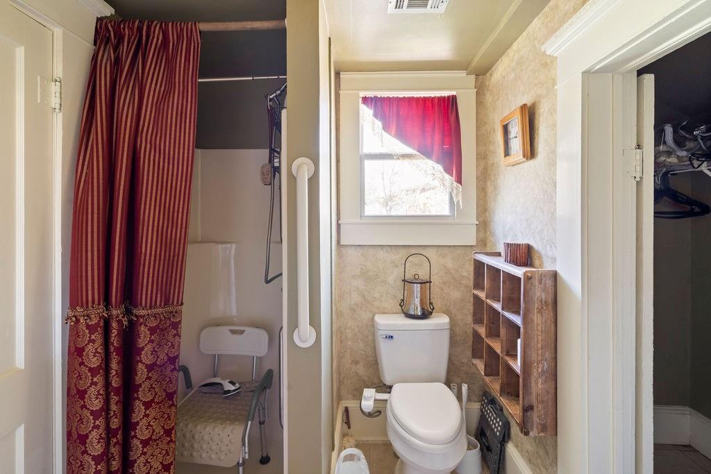 HOPKINS FRANCIS, 334X130 - Residential