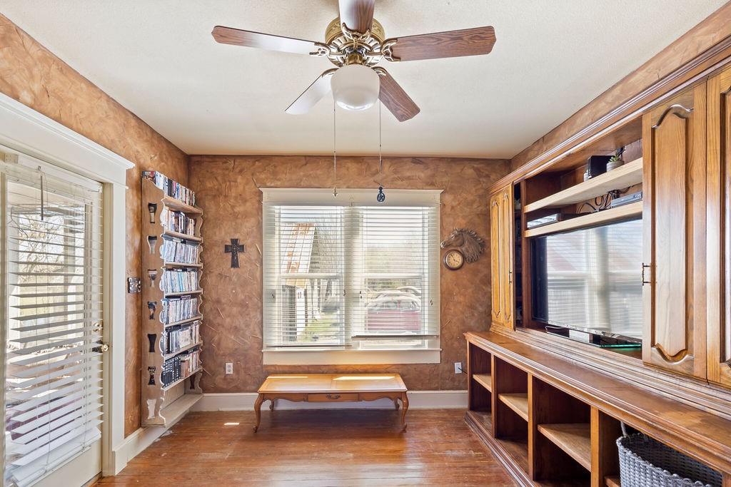 HOPKINS FRANCIS, 334X130 - Residential
