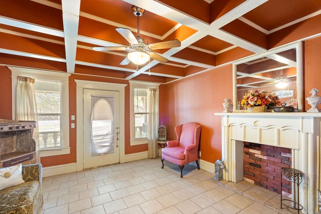 HOPKINS FRANCIS, 334X130 - Residential