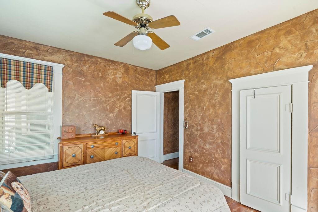HOPKINS FRANCIS, 334X130 - Residential