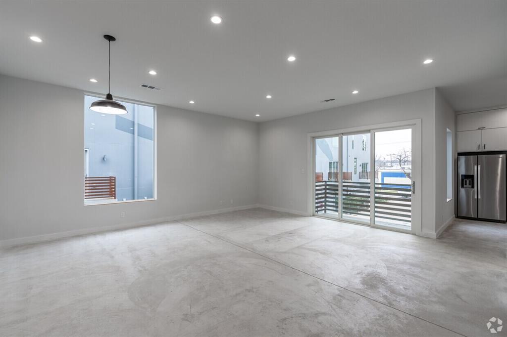 707 Commerce - Residential Income