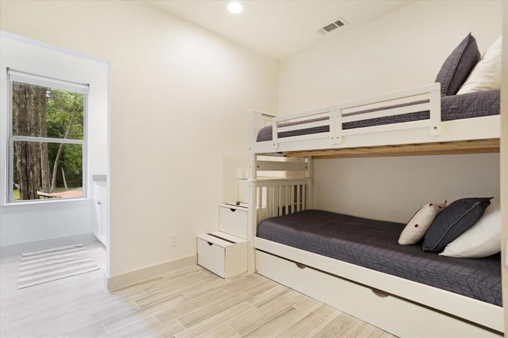 Simmons Shores - Residential