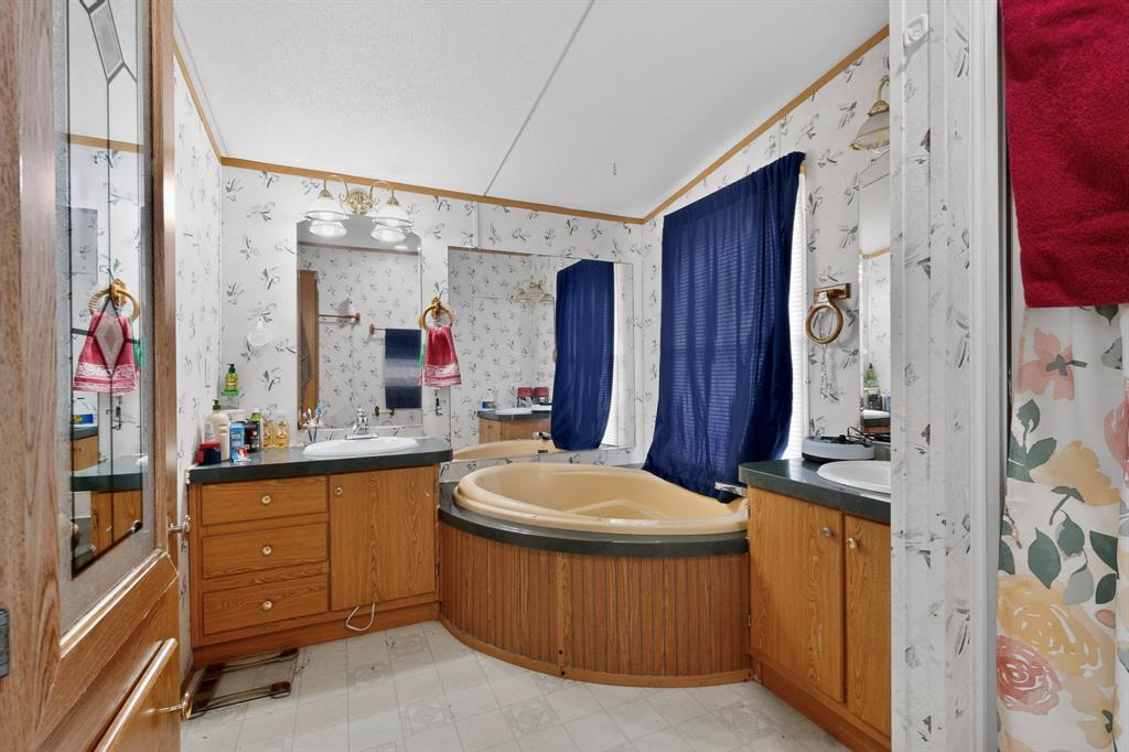 Golden Oaks Sub - Residential