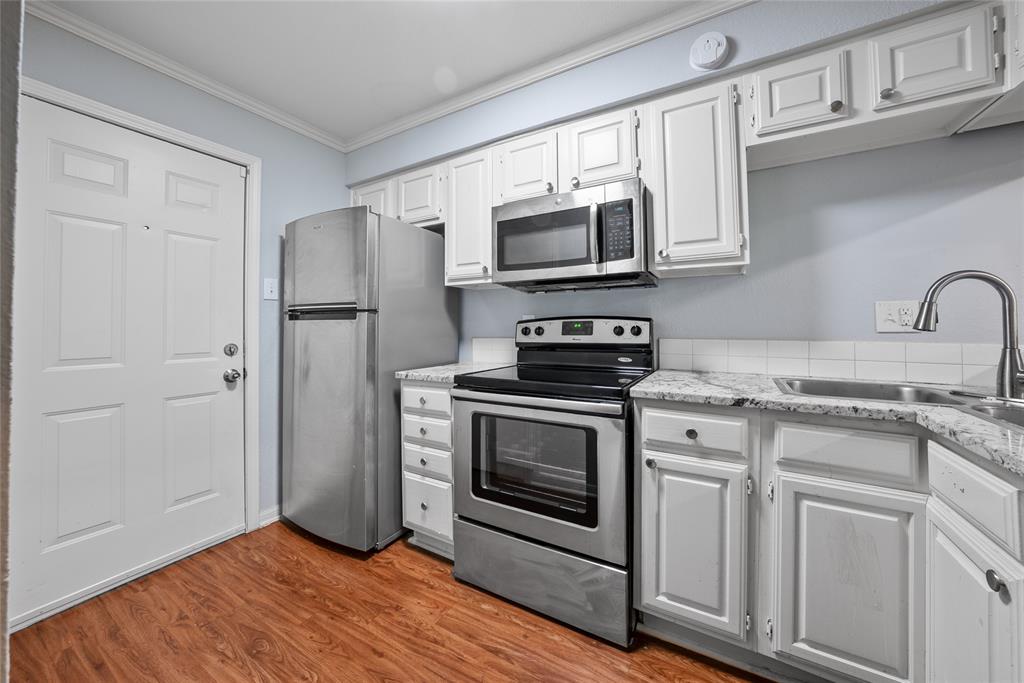 Parkwood Creek Condos - Residential
