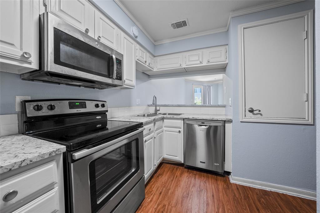 Parkwood Creek Condos - Residential