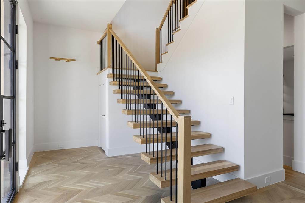 LAKEWOOD ESTATES 3 - Residential