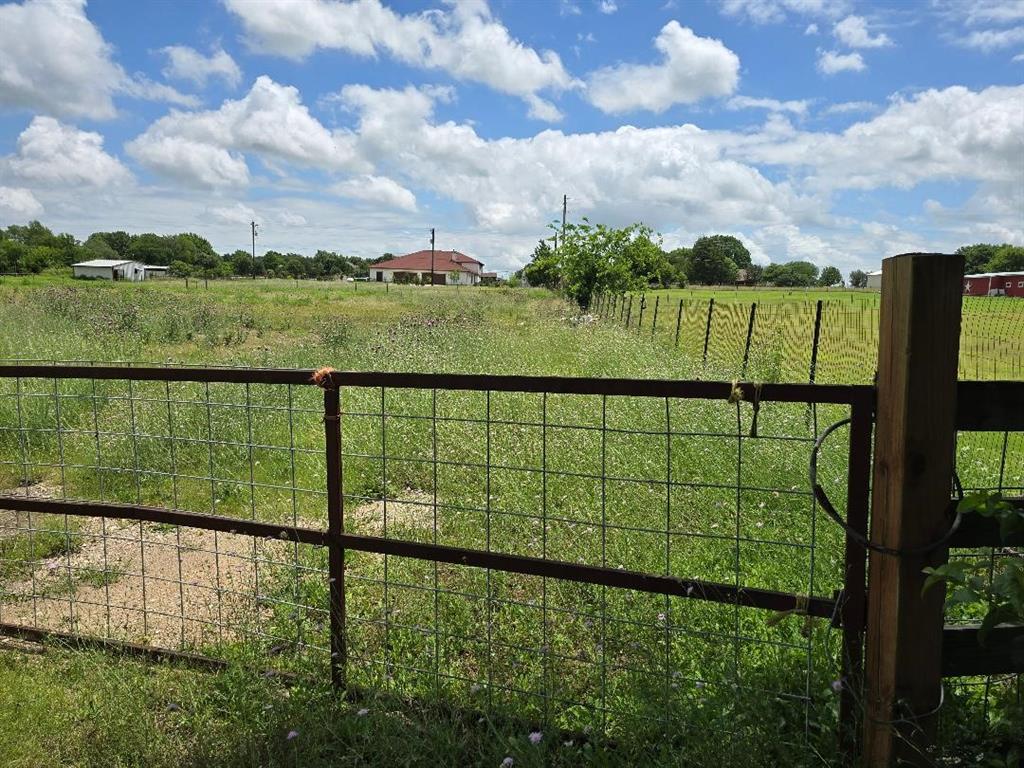 Willow Creek Acres - Land