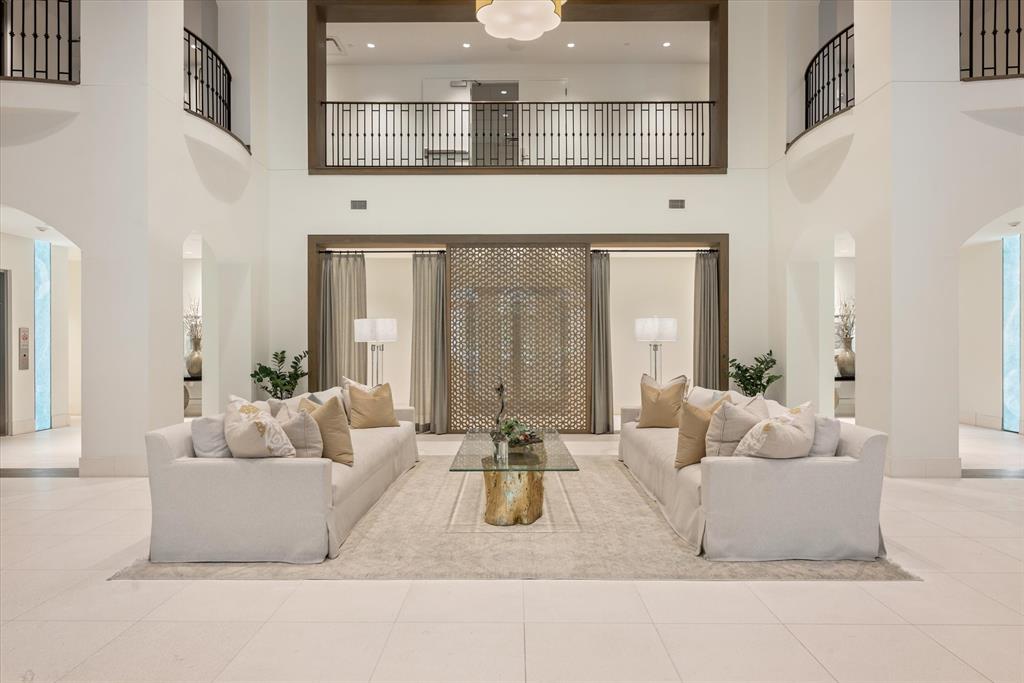 Lakeside - Residential