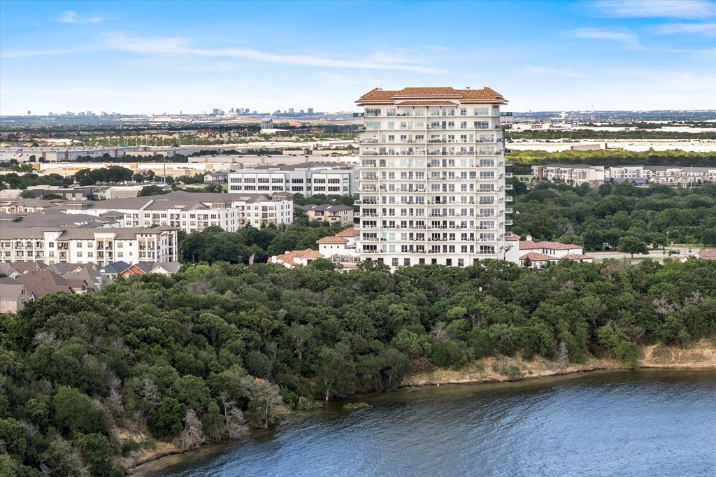 Lakeside - Residential