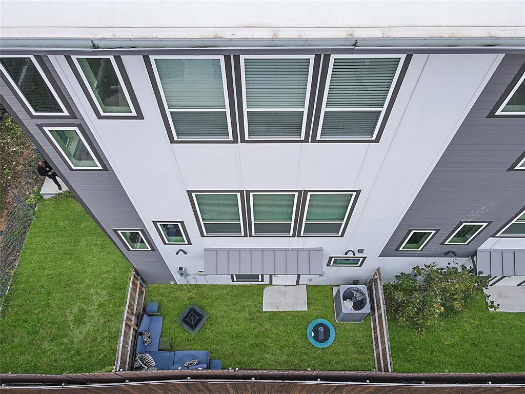 Love Field Lofts Condo - Residential Lease
