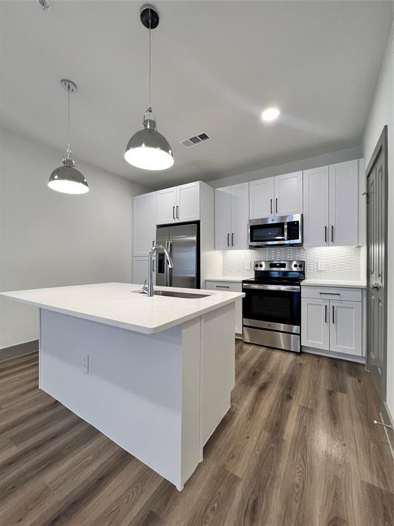 CENTRE REP - Residential Lease