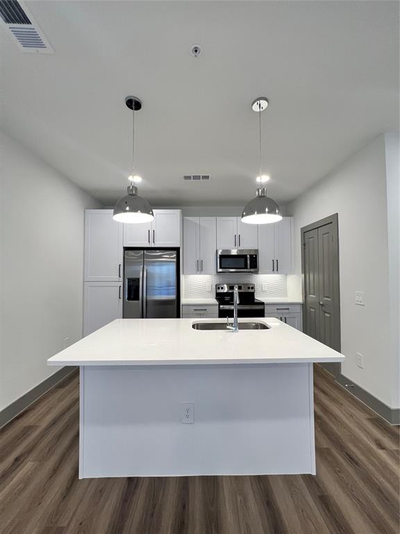 CENTRE REP - Residential Lease