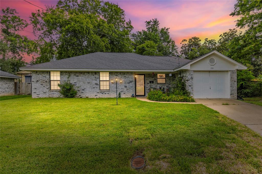 Charming three-bedroom, one-bath brick home on a solid slab foundation, perfectly situated near the local elementary school and just minutes from downtown shopping and dining. This cozy residence offers a functional layout ideal for families or first-time buyers, with spacious bedrooms, a bright living area, and a kitchen ready for your personal touch. Enjoy the convenience of in-town living with nearby schools, parks, and local amenities all within easy reach. A great opportunity in a prime location!

Tony miramontes