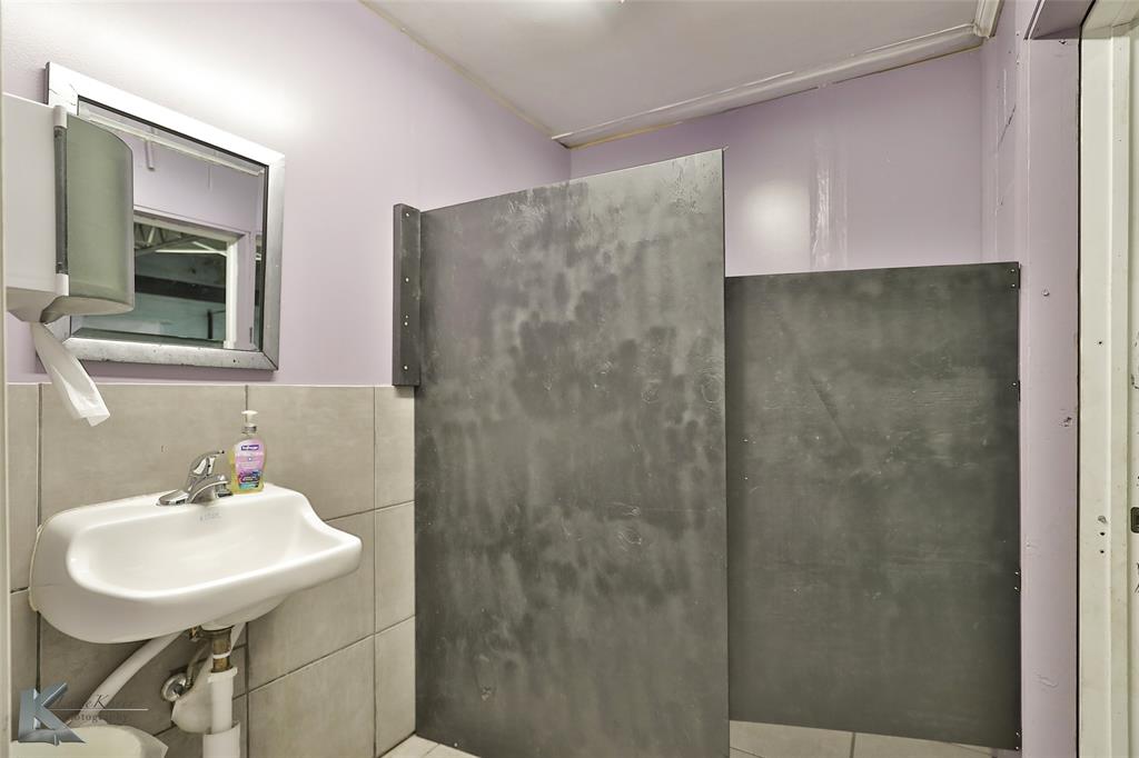 Central Park Add - Commercial Sale