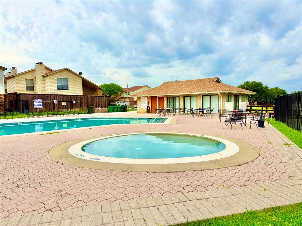 Two Worlds Keller Spgs Village - Residential