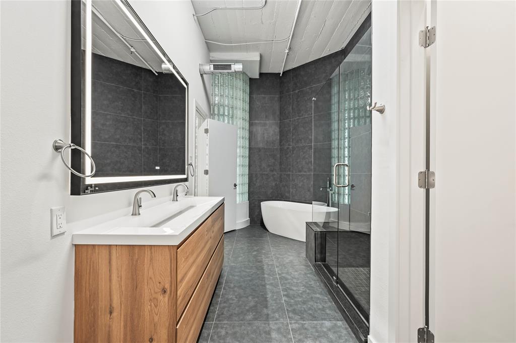 Canton Loft 2220 - Residential