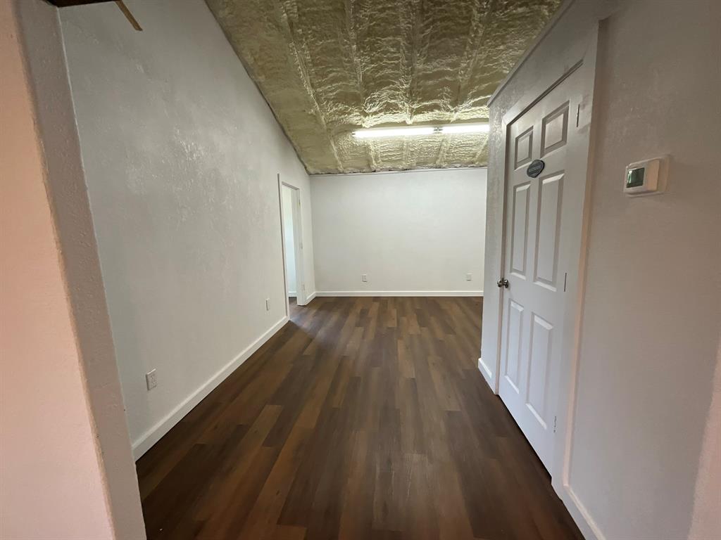 Richardsons Add 01 - Commercial Sale