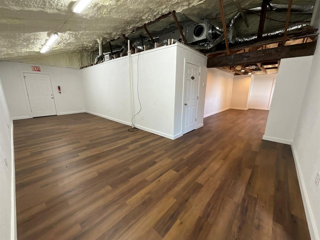 Richardsons Add 01 - Commercial Sale