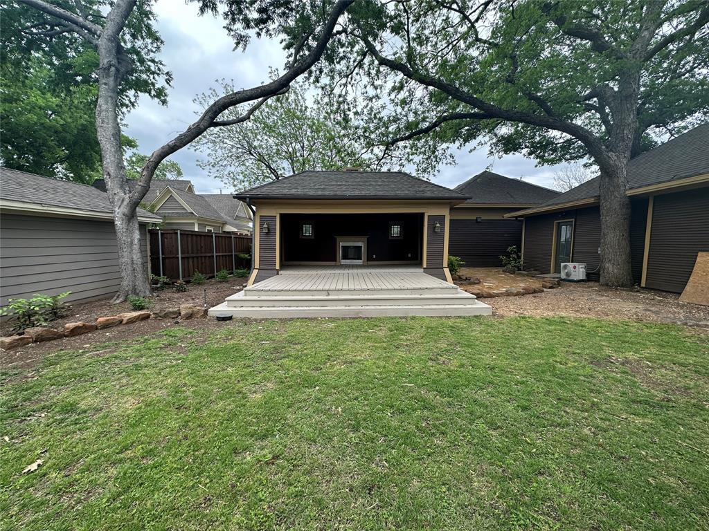 R Horton - Commercial Lease