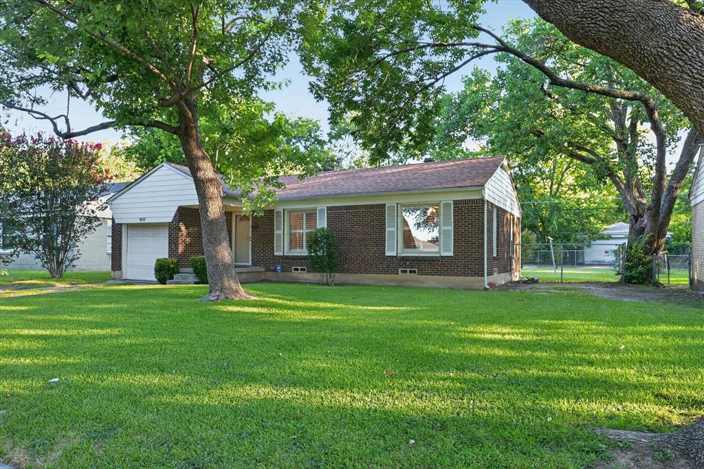 CENTERVILLE TERRACE - Residential