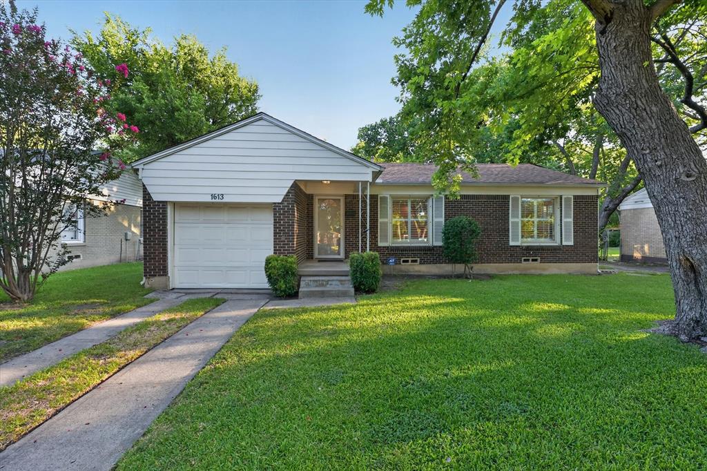 CENTERVILLE TERRACE - Residential