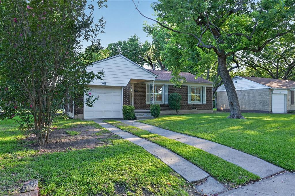 CENTERVILLE TERRACE - Residential