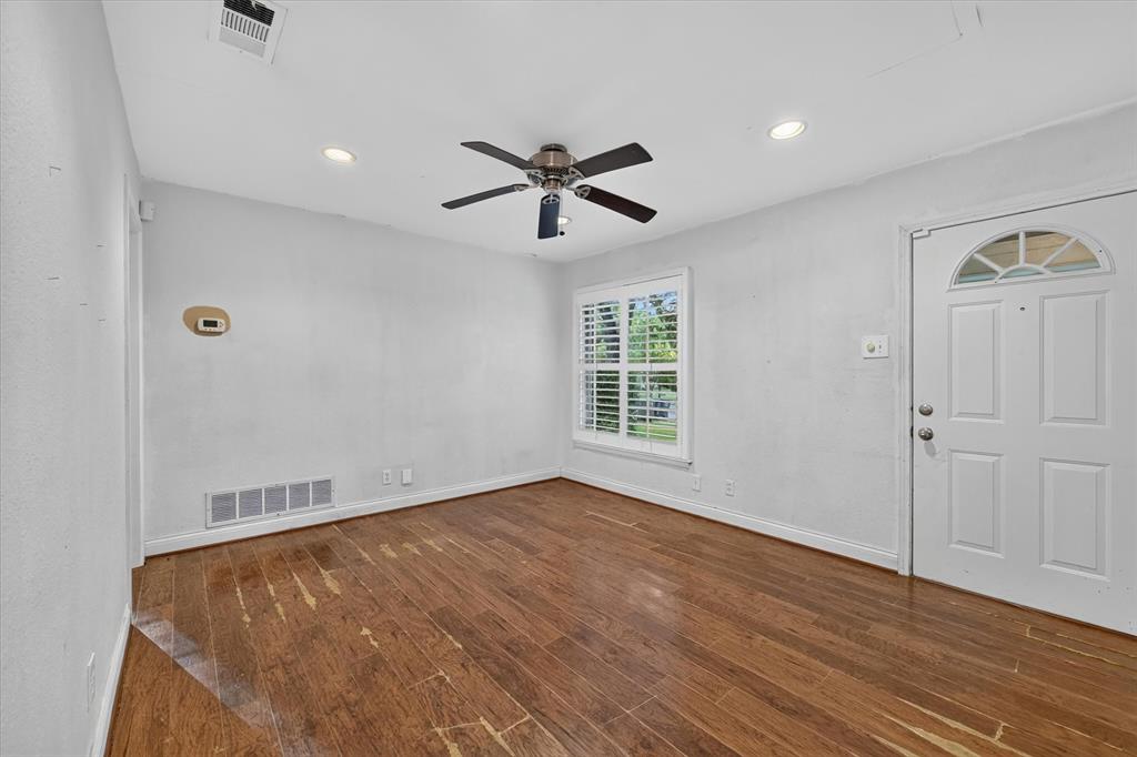 CENTERVILLE TERRACE - Residential