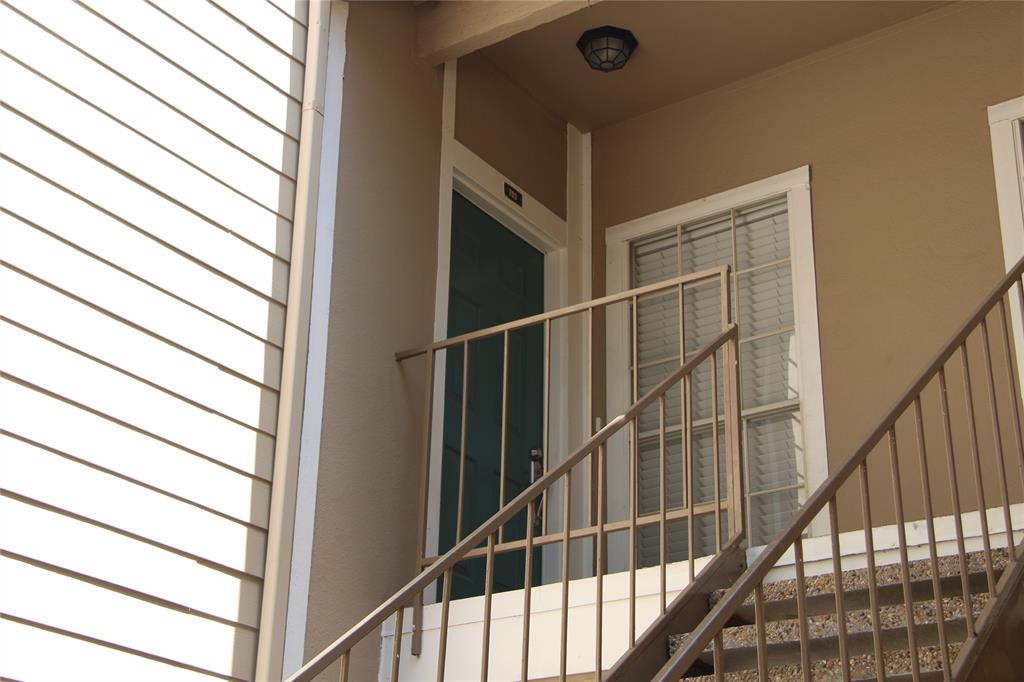 Copperfield Condos Ph 01 02 - Residential