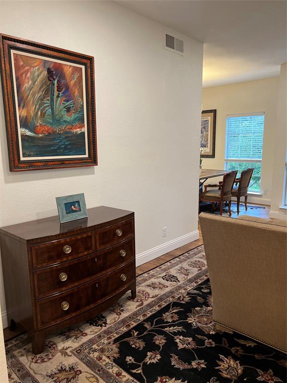 Copperfield Condos Ph 01 02 - Residential