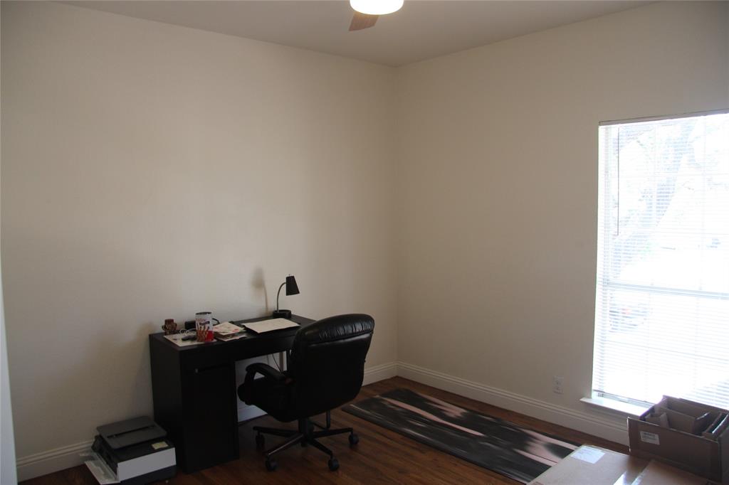 Copperfield Condos Ph 01 02 - Residential