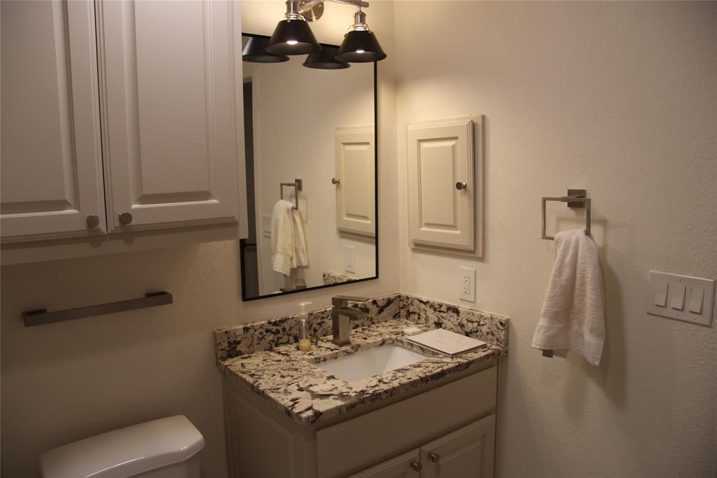 Copperfield Condos Ph 01 02 - Residential