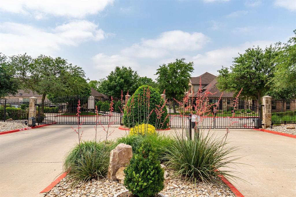 Villas At Willow Grove - Residential