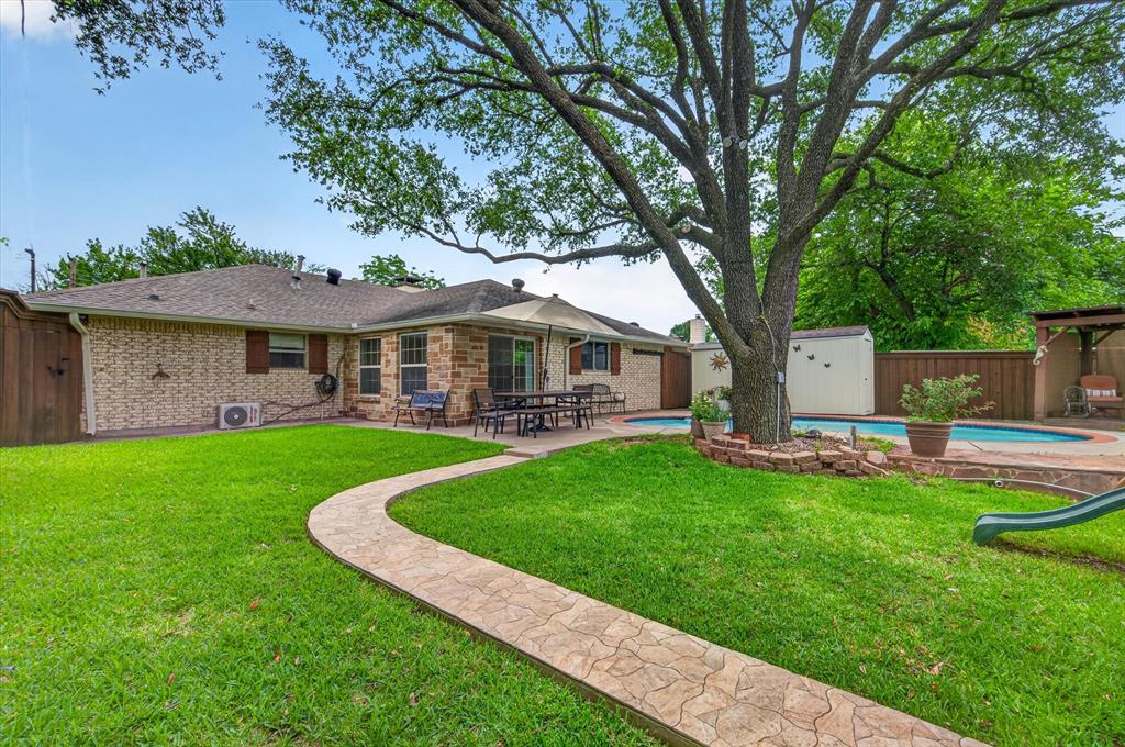Fairmeadows 10 - Residential