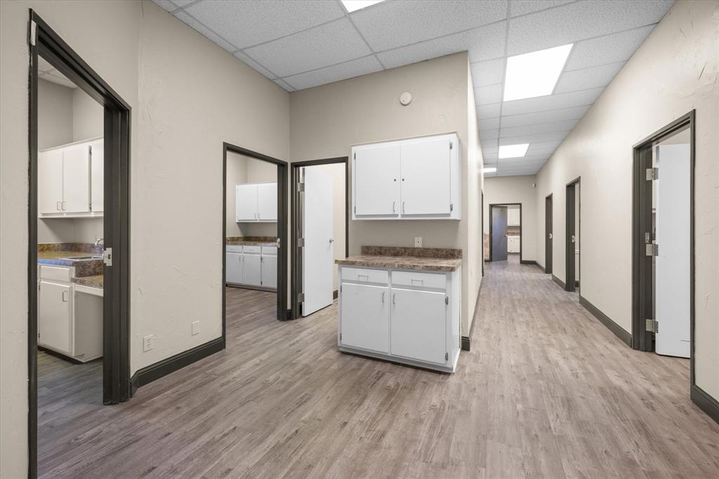 Heritage On The Lake-Heritage - Commercial Lease