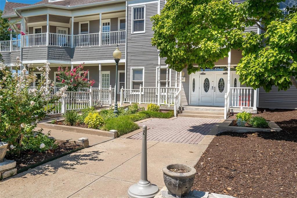 Heritage On The Lake-Heritage - Commercial Lease
