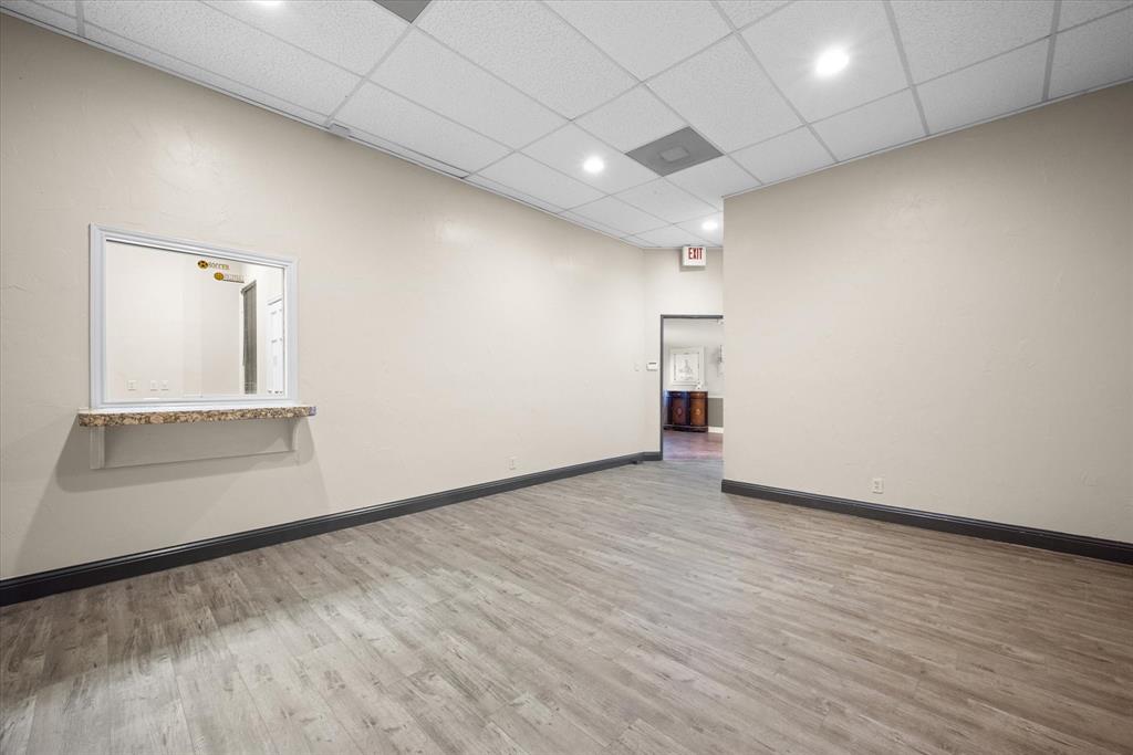 Heritage On The Lake-Heritage - Commercial Lease