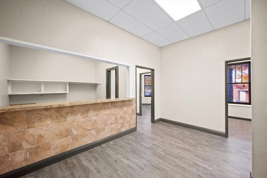 Heritage On The Lake-Heritage - Commercial Lease