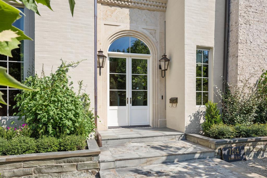 Lovers Lane Heights - Residential