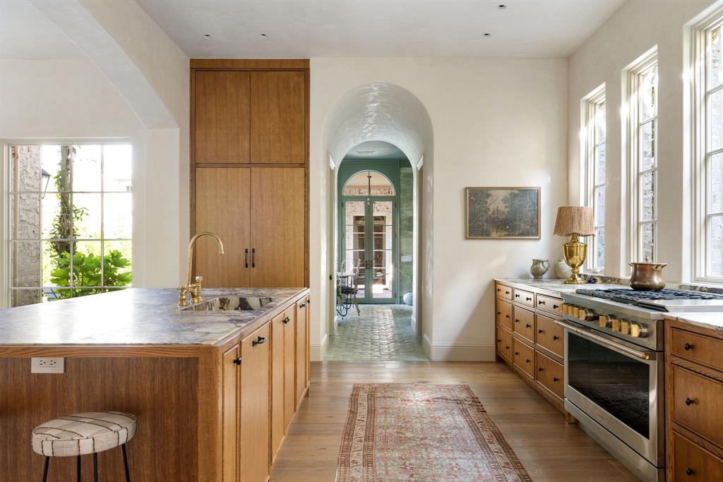 Lovers Lane Heights - Residential