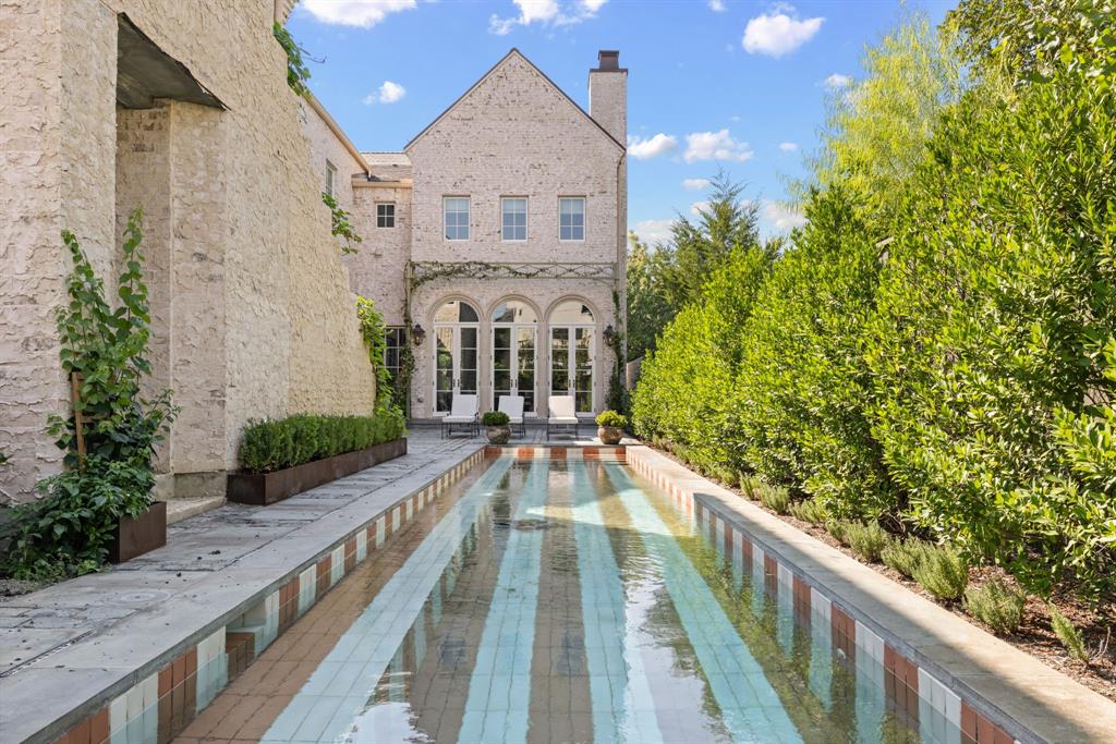 Lovers Lane Heights - Residential