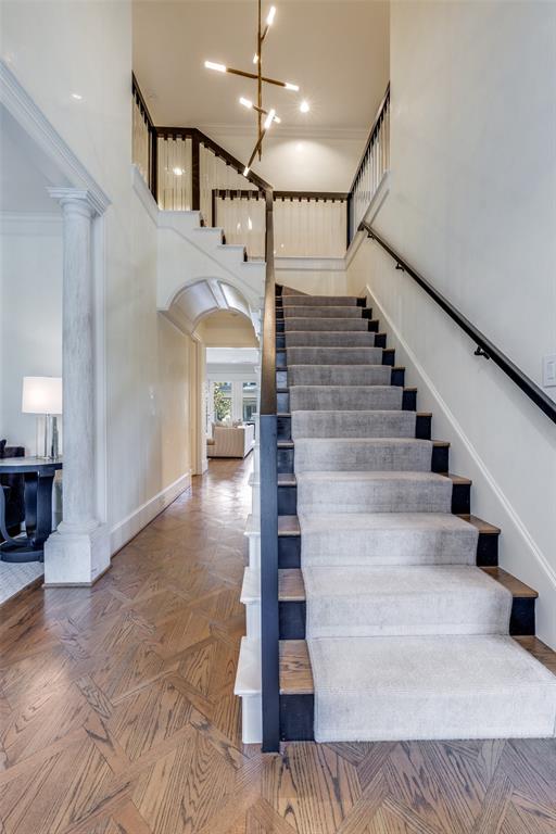 HIGHLAND PARK - Residential