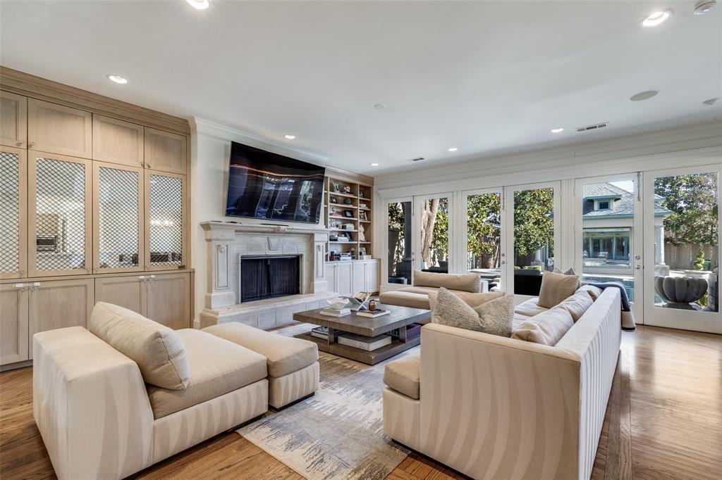HIGHLAND PARK - Residential