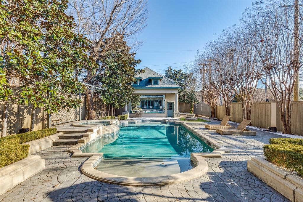 HIGHLAND PARK - Residential